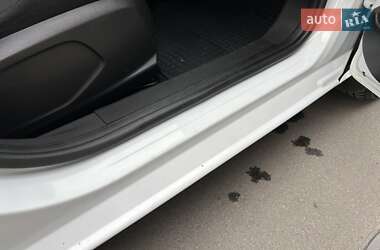 Хэтчбек Ford Fiesta 2013 в 