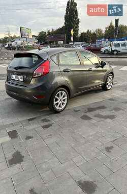 Хэтчбек Ford Fiesta 2019 в 