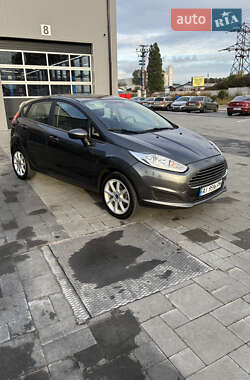 Хэтчбек Ford Fiesta 2019 в 