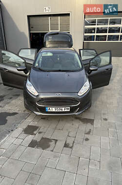Хэтчбек Ford Fiesta 2019 в 