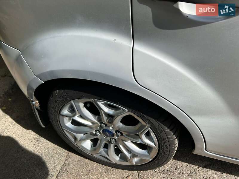 Хэтчбек Ford Fiesta 2006 в Киеве