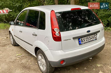 Хэтчбек Ford Fiesta 2007 в 