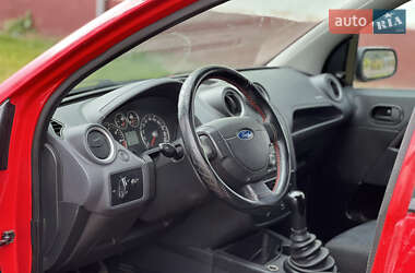 Хэтчбек Ford Fiesta 2007 в 