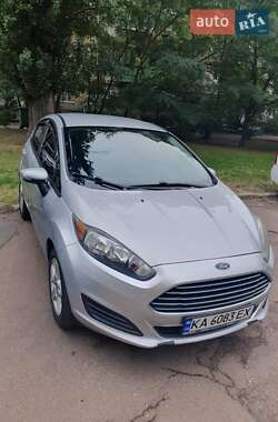 Седан Ford Fiesta 2016 в Киеве