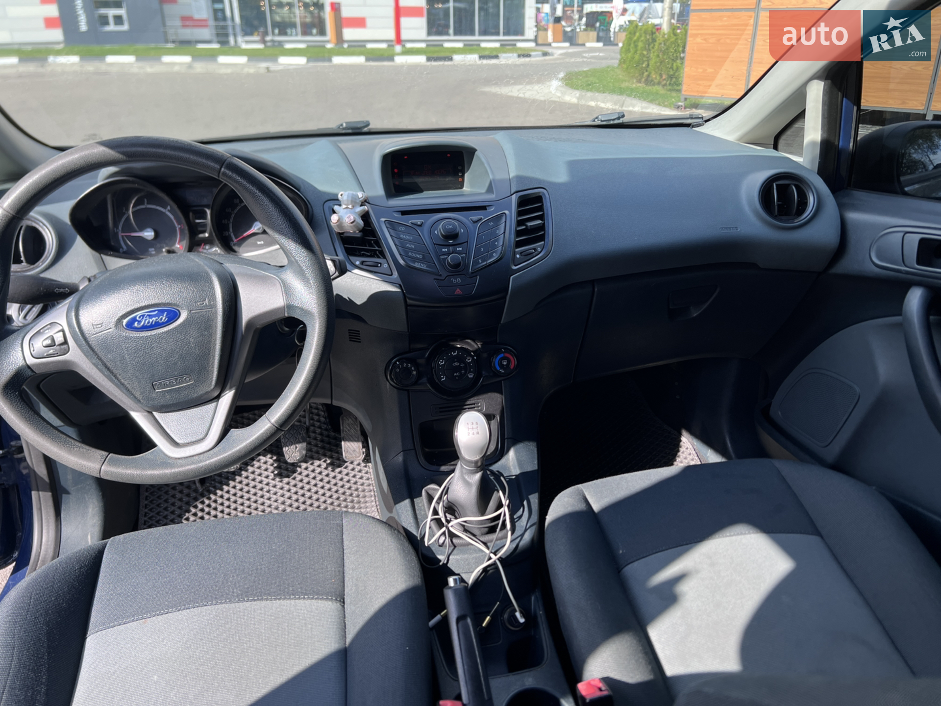 2010 Ford Fiesta - мініатюра 10