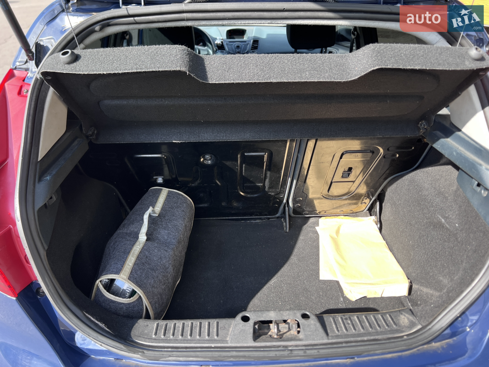 2010 Ford Fiesta - мініатюра 12