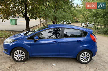 Хэтчбек Ford Fiesta 2013 в 