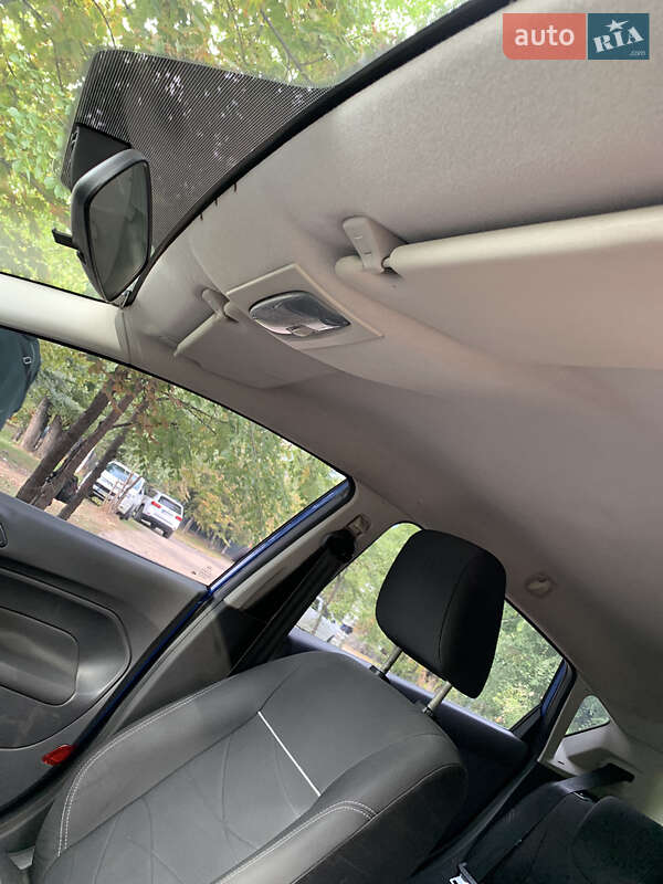 Хэтчбек Ford Fiesta 2013 в Днепре