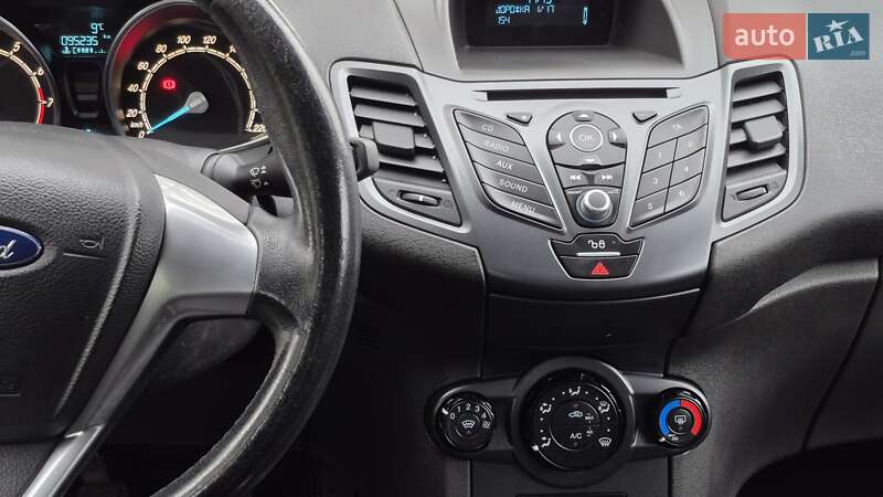 Хэтчбек Ford Fiesta 2016 в Черкассах