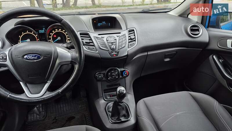 Хэтчбек Ford Fiesta 2016 в Черкассах