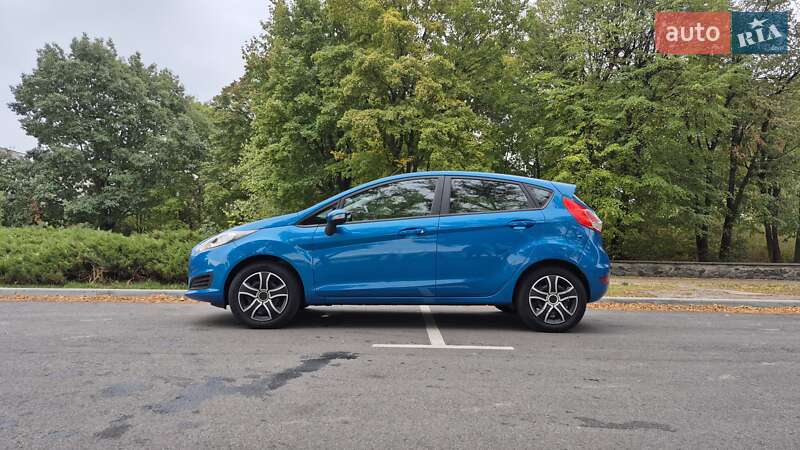 Хэтчбек Ford Fiesta 2016 в Черкассах
