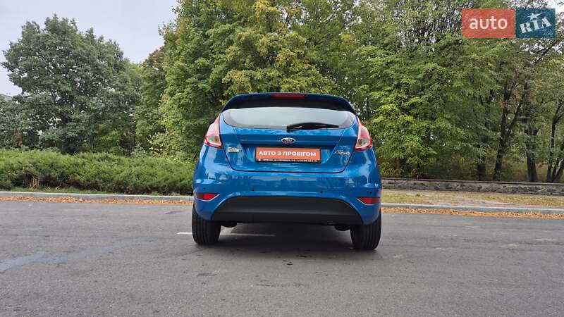 Хэтчбек Ford Fiesta 2016 в Черкассах