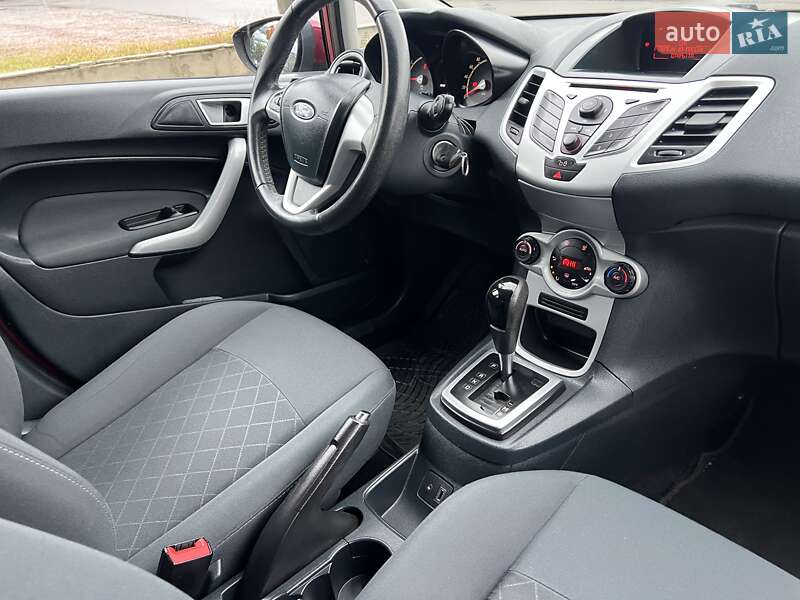 Хетчбек Ford Fiesta 2011 в Києві