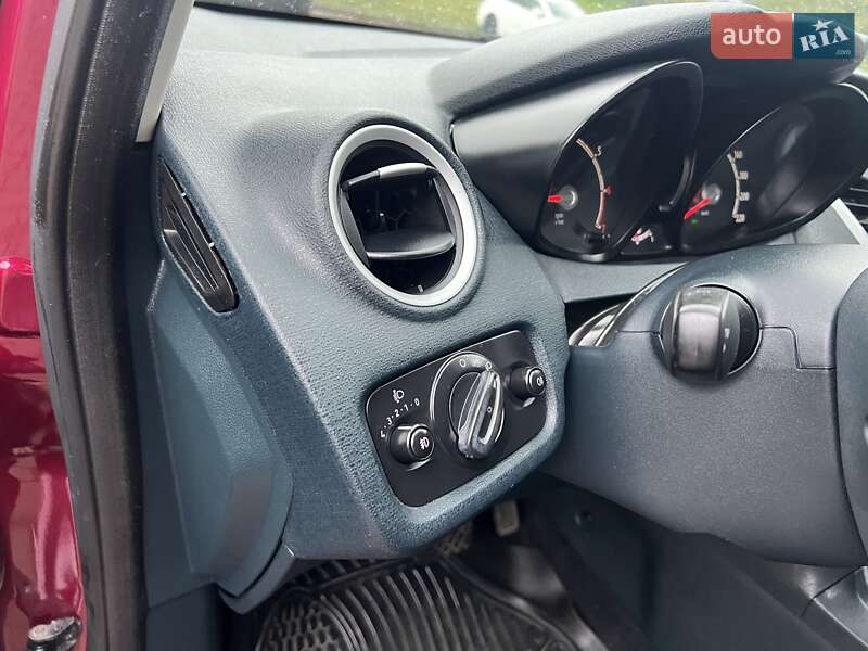 Хетчбек Ford Fiesta 2011 в Києві