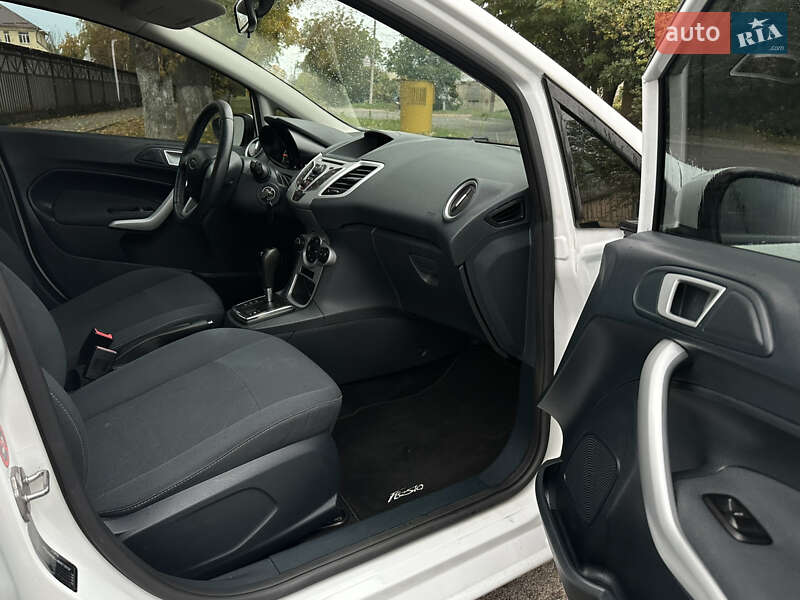 Хэтчбек Ford Fiesta 2011 в Харькове