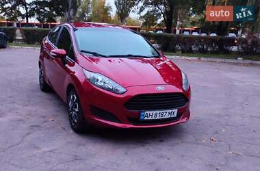 Седан Ford Fiesta 2016 в Каменском
