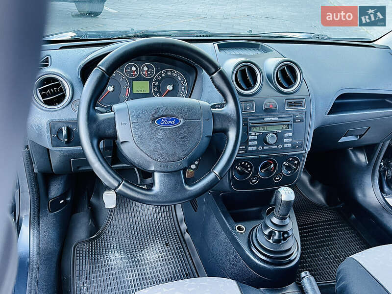 Хэтчбек Ford Fiesta 2007 в Трускавце