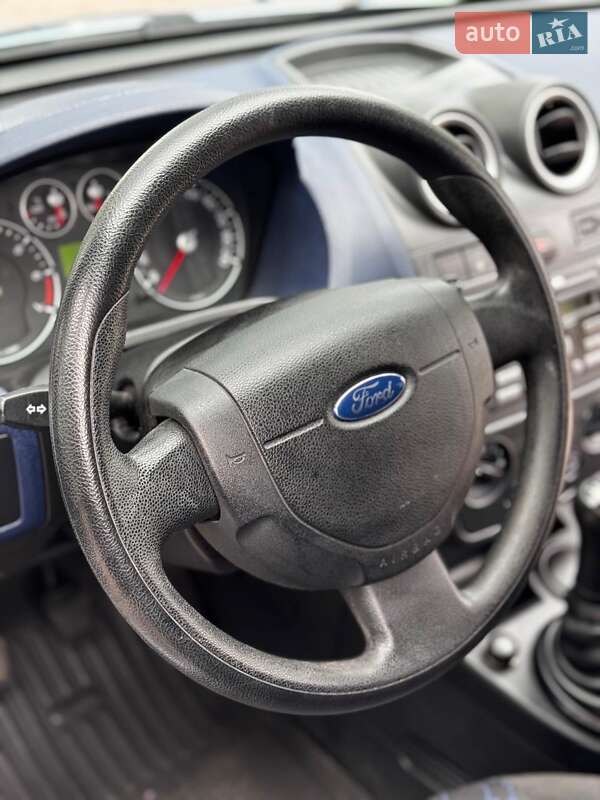 Хэтчбек Ford Fiesta 2007 в Киеве