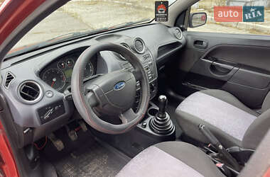 Хэтчбек Ford Fiesta 2007 в 