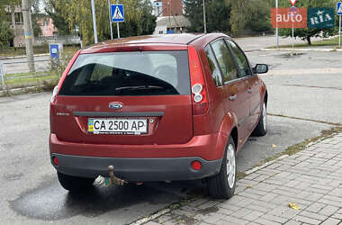 Хэтчбек Ford Fiesta 2007 в 