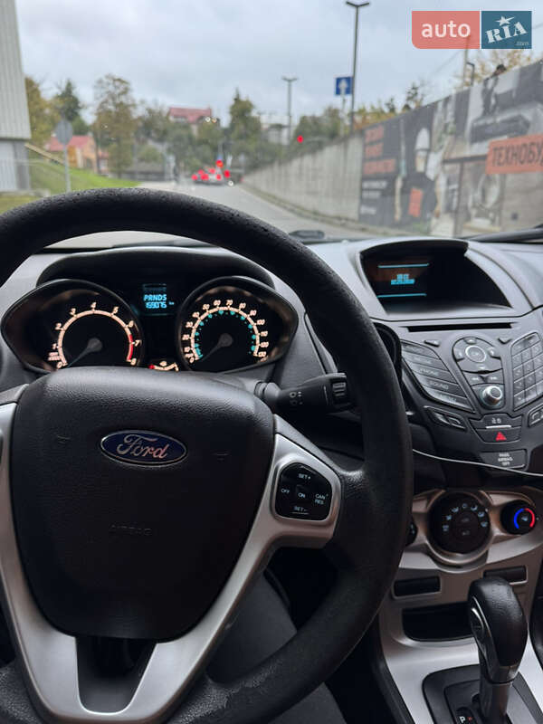 Седан Ford Fiesta 2017 в Львові