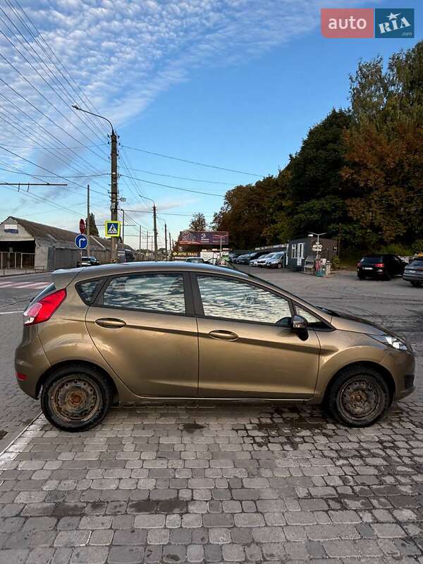 Хэтчбек Ford Fiesta 2013 в Хмельницком