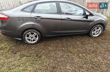 Седан Ford Fiesta 2018 в 