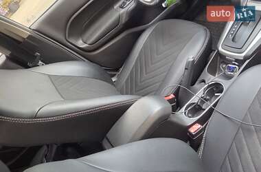 Хэтчбек Ford Fiesta 2016 в 