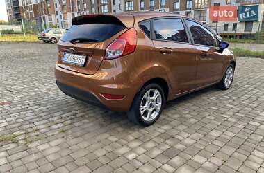 Хэтчбек Ford Fiesta 2015 в 