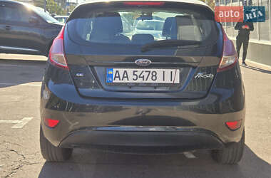 Хэтчбек Ford Fiesta 2014 в 