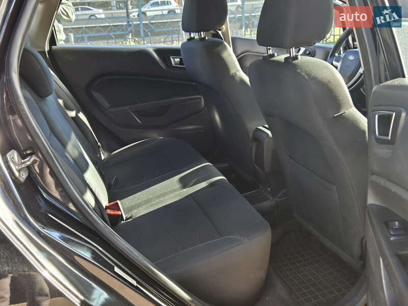 Хетчбек Ford Fiesta 2014 в Києві фото 15 Хетчбек Ford Fiesta 2014 в Києві