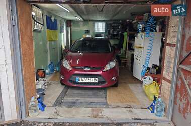 Хэтчбек Ford Fiesta 2011 в 