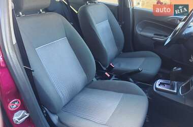 Хэтчбек Ford Fiesta 2011 в 