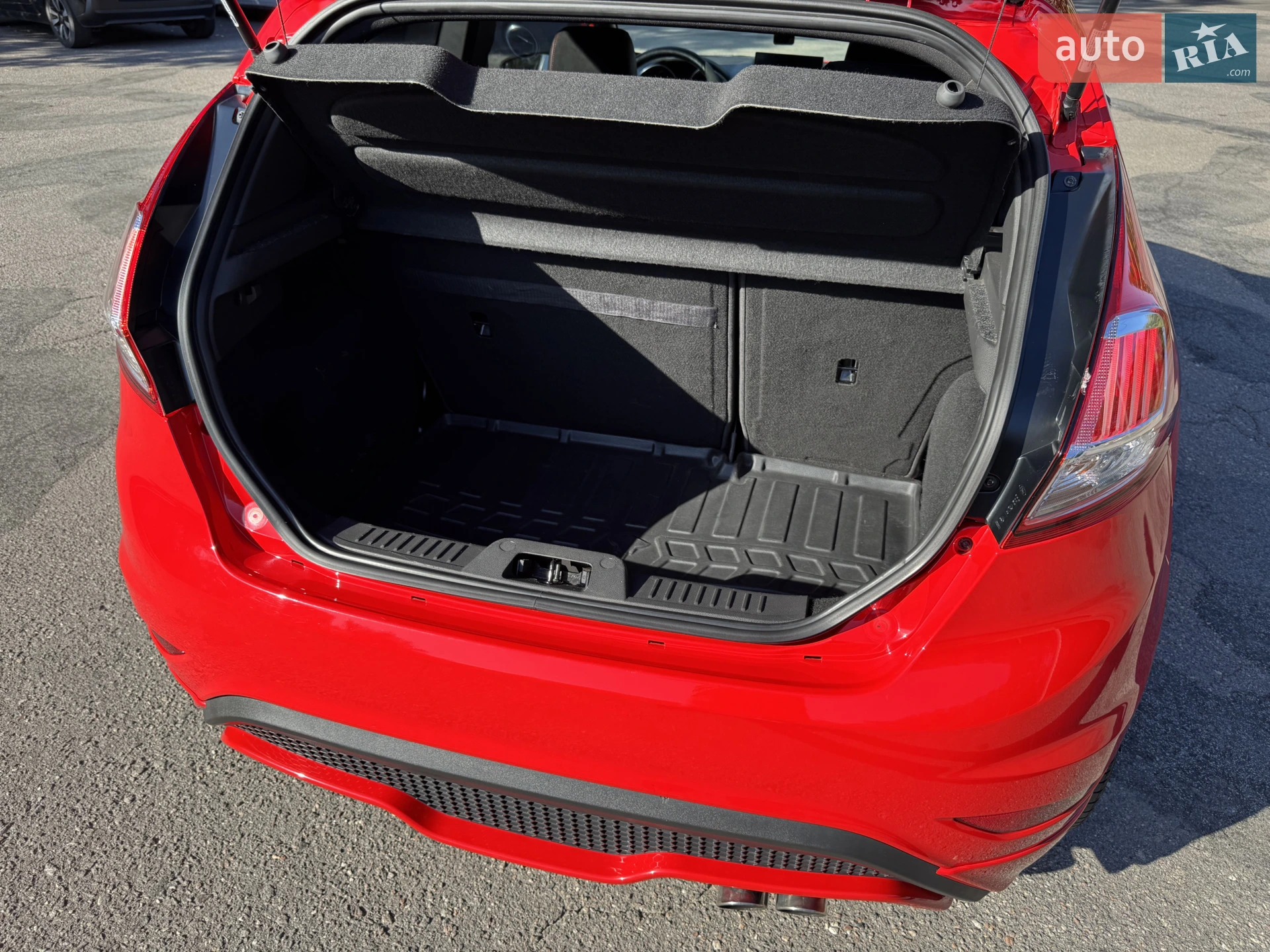 2016 Ford Fiesta - мініатюра 25
