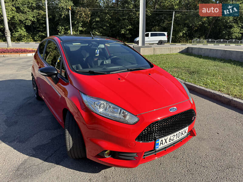 Хетчбек Ford Fiesta 2016 в Харкові фото 9 Хетчбек Ford Fiesta 2016 в Харкові