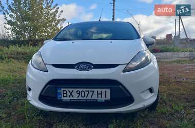 Хэтчбек Ford Fiesta 2012 в 