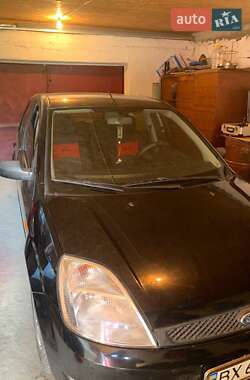 Хэтчбек Ford Fiesta 2002 в Городке
