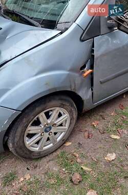 Хетчбек Ford Fiesta 2006 в  фото 8 Хетчбек Ford Fiesta 2006 в