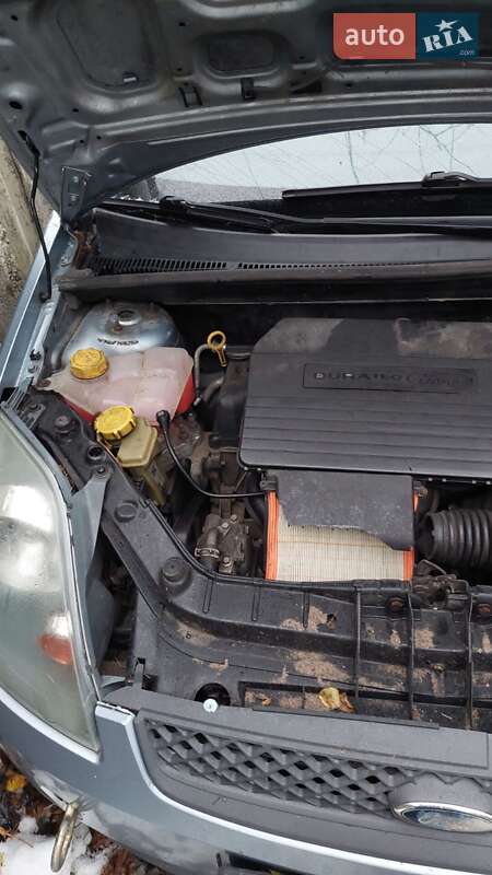 Хэтчбек Ford Fiesta 2006 в Сновске фото 12 Хэтчбек Ford Fiesta 2006 в Сновске