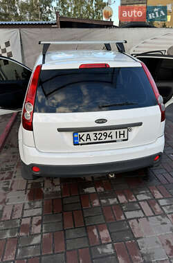 Хэтчбек Ford Fiesta 2007 в 