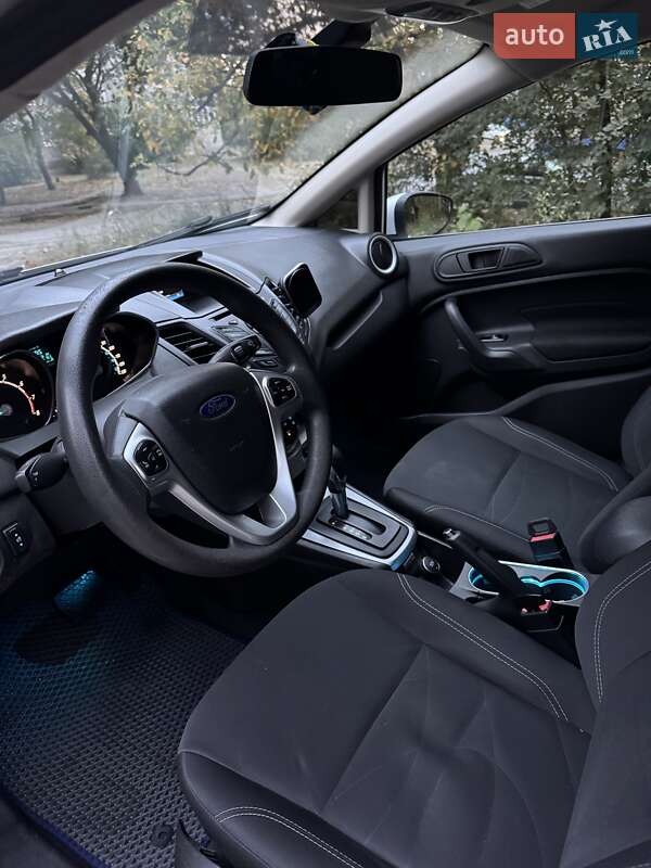 Седан Ford Fiesta 2018 в Днепре