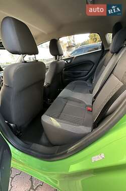 Хэтчбек Ford Fiesta 2014 в 