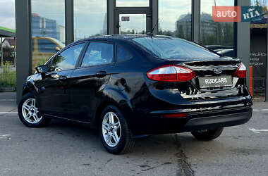 Седан Ford Fiesta 2019 в 