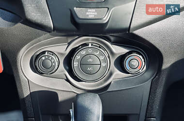 Седан Ford Fiesta 2019 в 