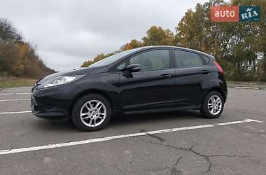 Хэтчбек Ford Fiesta 2009 в 