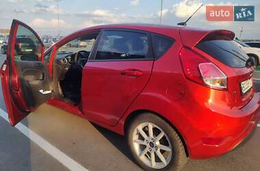 Хэтчбек Ford Fiesta 2018 в 