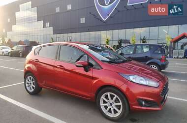 Хэтчбек Ford Fiesta 2018 в 