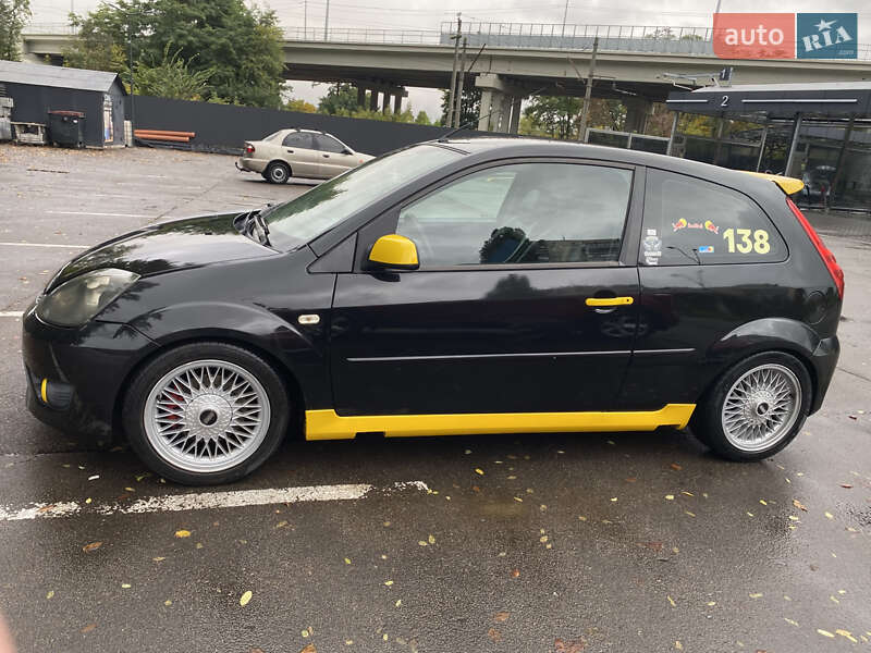 Хэтчбек Ford Fiesta 2007 в Броварах