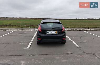Хэтчбек Ford Fiesta 2009 в 