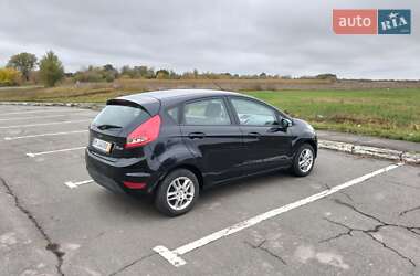 Хэтчбек Ford Fiesta 2009 в 